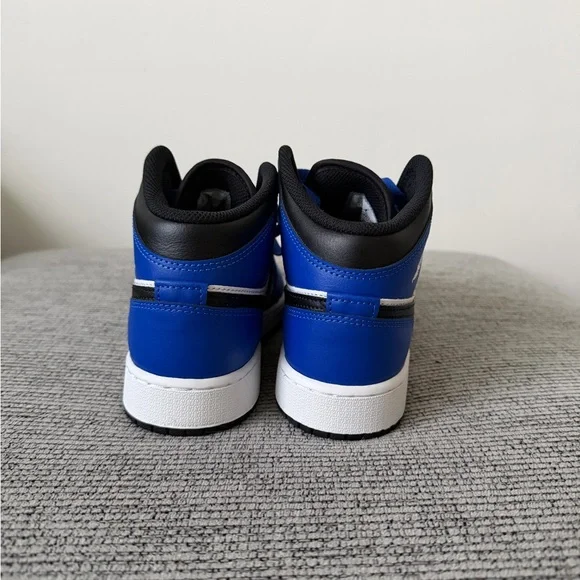 Air Jordan 1 Mid In Royal Blue (read description)